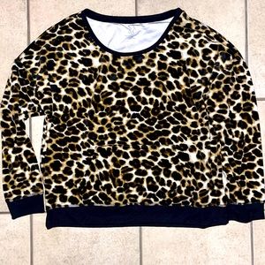 Size L NY&Company Leopard print sweatshirt/sweater